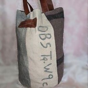 NWT THE PASQUALE HOBO